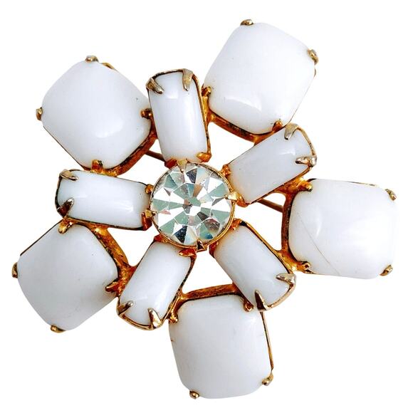 Vintage Mid Century Brooch Milk Glass Gold Tone Floral Pin 1950s - Picture 1 of 9